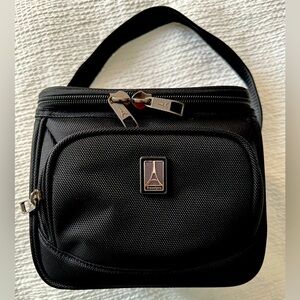 Travelpro FlightCrew5 Crew Cooler  NWOT!